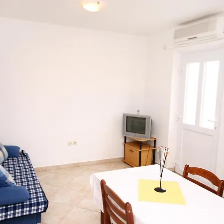 With Parking Space Lumbarda, Korcula - 4429 Apartment Lumbarda