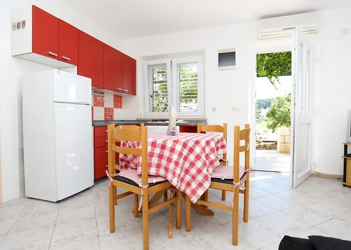 Апартаменты With Parking Space - Korcula - 4429 *